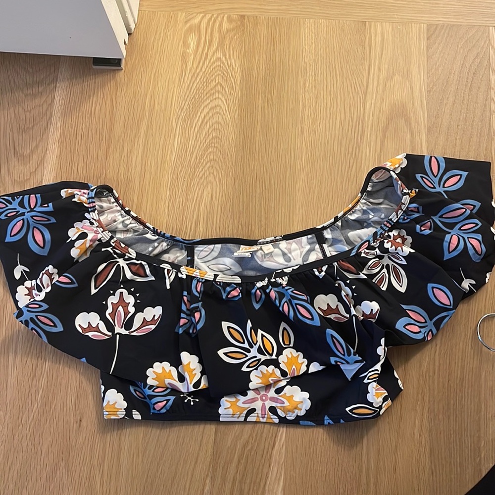 Tory Burch Ruffle Swim Top